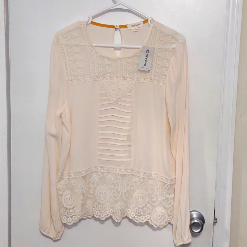 NWT Taylor and sage cream blouse.